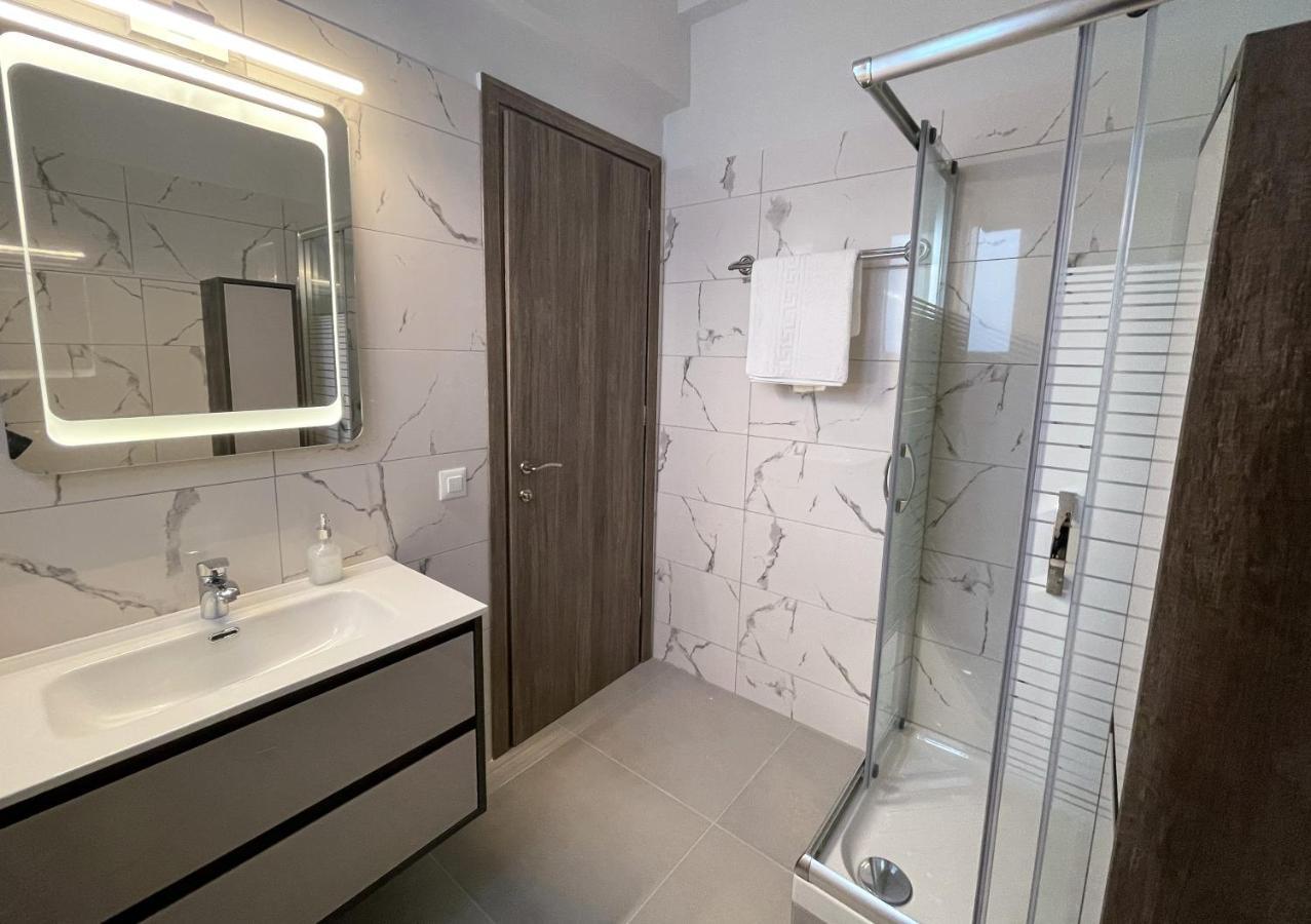 Central Park Apartments Ираклио Екстериор снимка